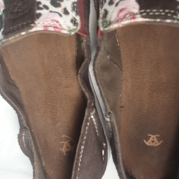 Ariat Shoes - Picture 8 of 12